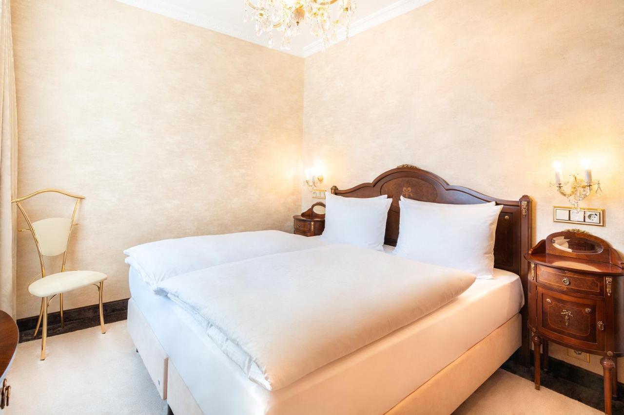 Seetelhotel Ahlbecker Hof Heringsdorf  Bagian luar foto A room at the hotel