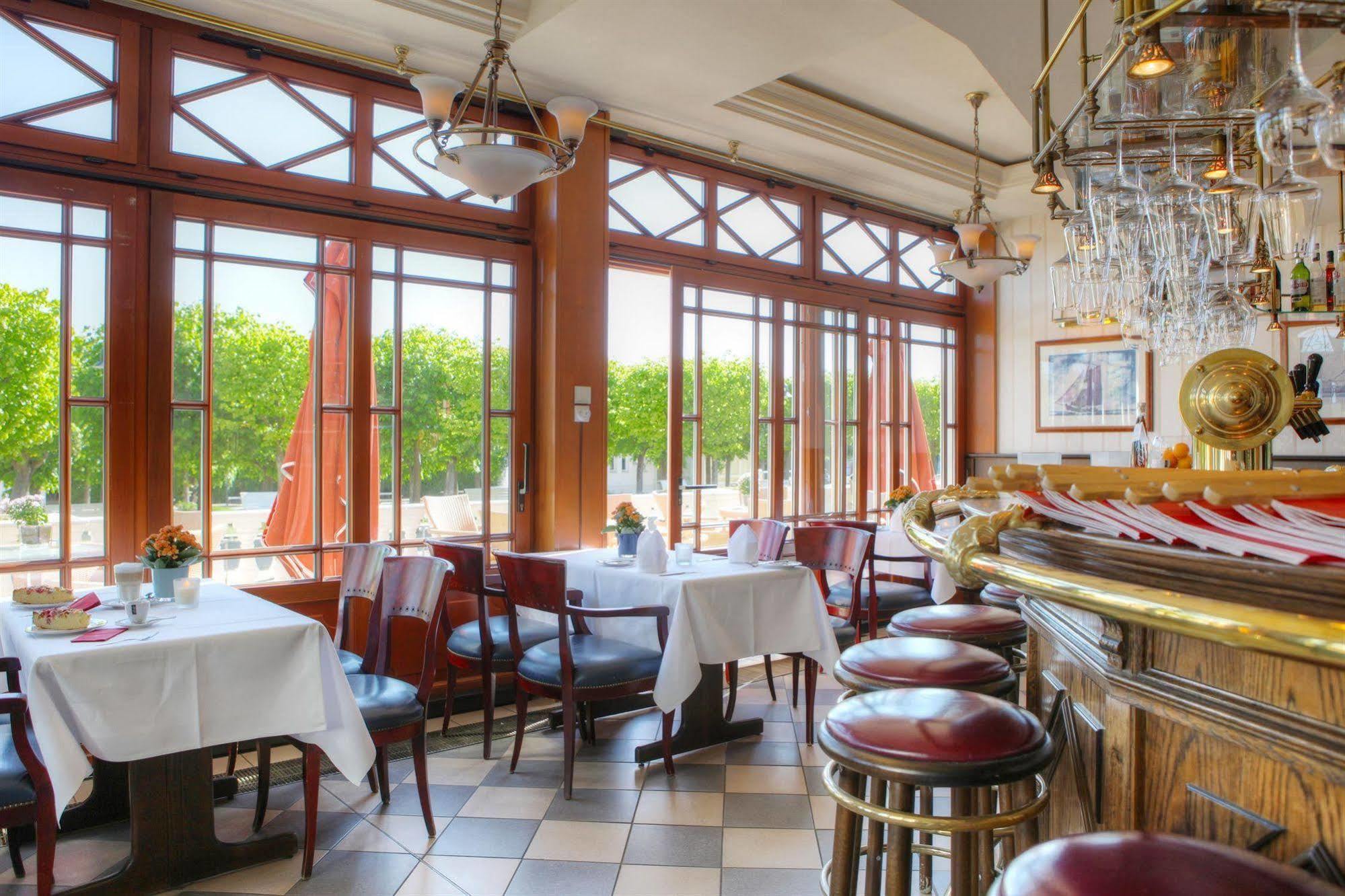 Seetelhotel Ahlbecker Hof Heringsdorf  Bagian luar foto Restaurant