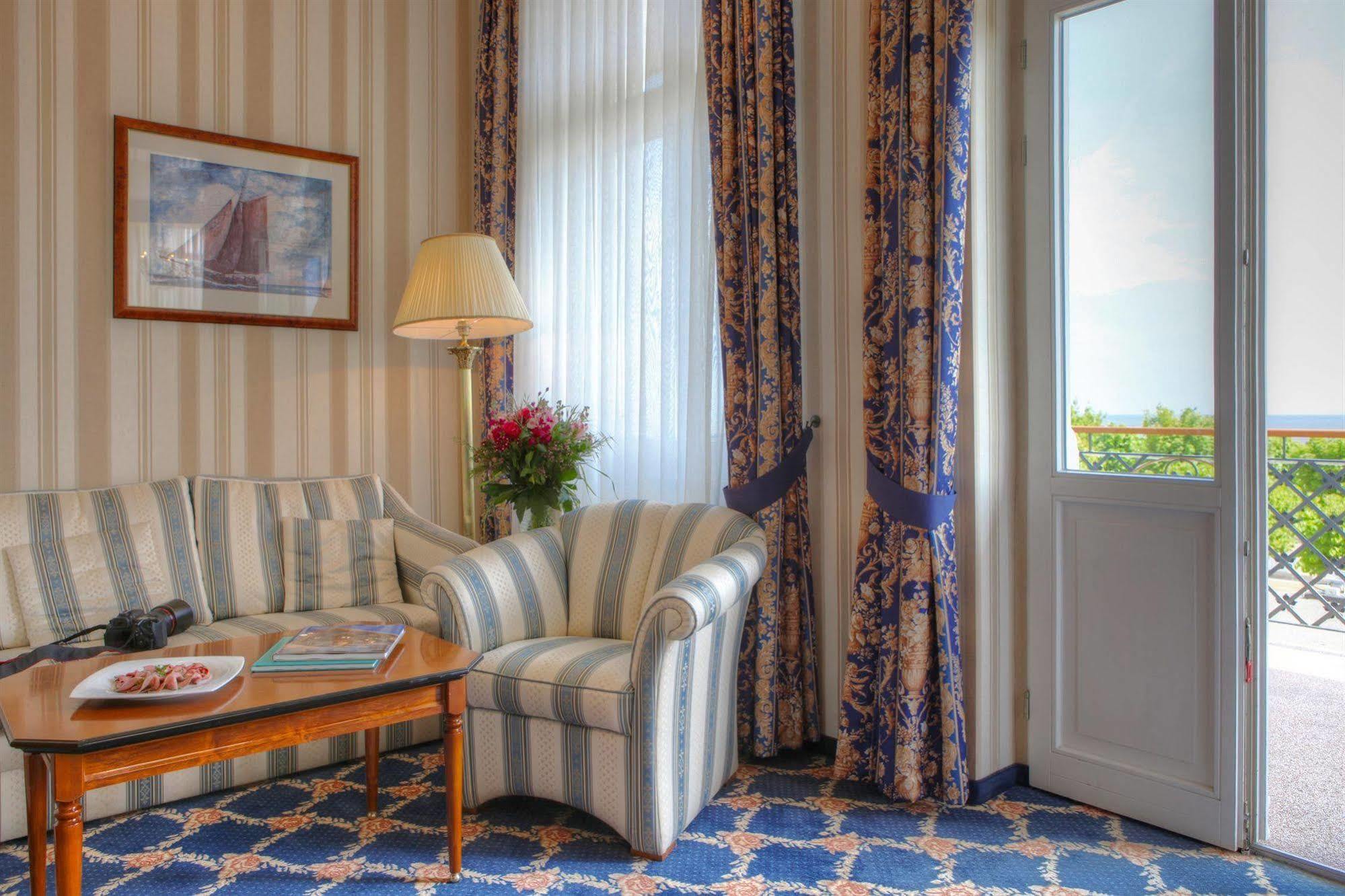 Seetelhotel Ahlbecker Hof Heringsdorf  Bagian luar foto A room at the hotel