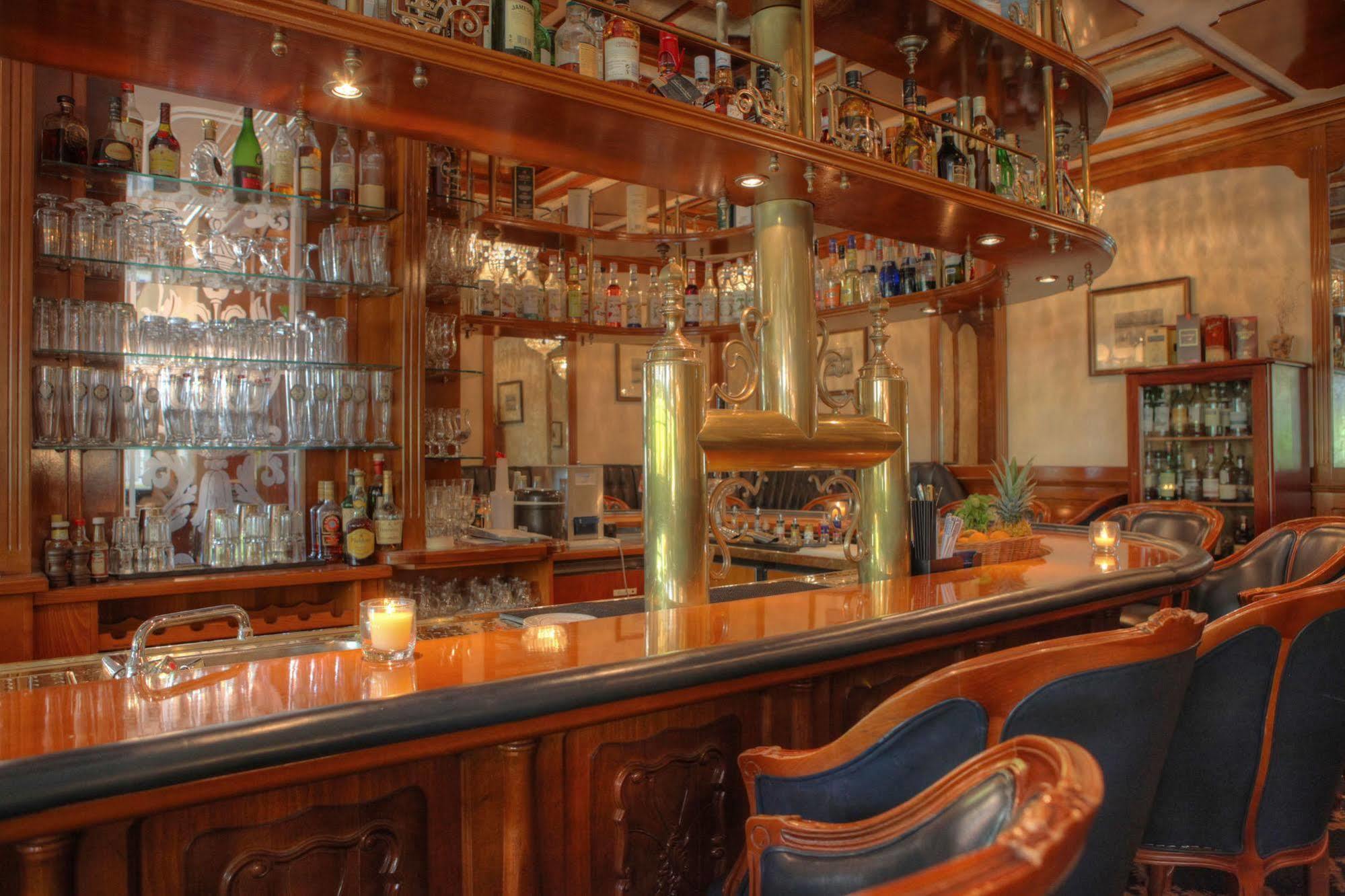 Seetelhotel Ahlbecker Hof Heringsdorf  Bagian luar foto The bar at the Hotel de Ville