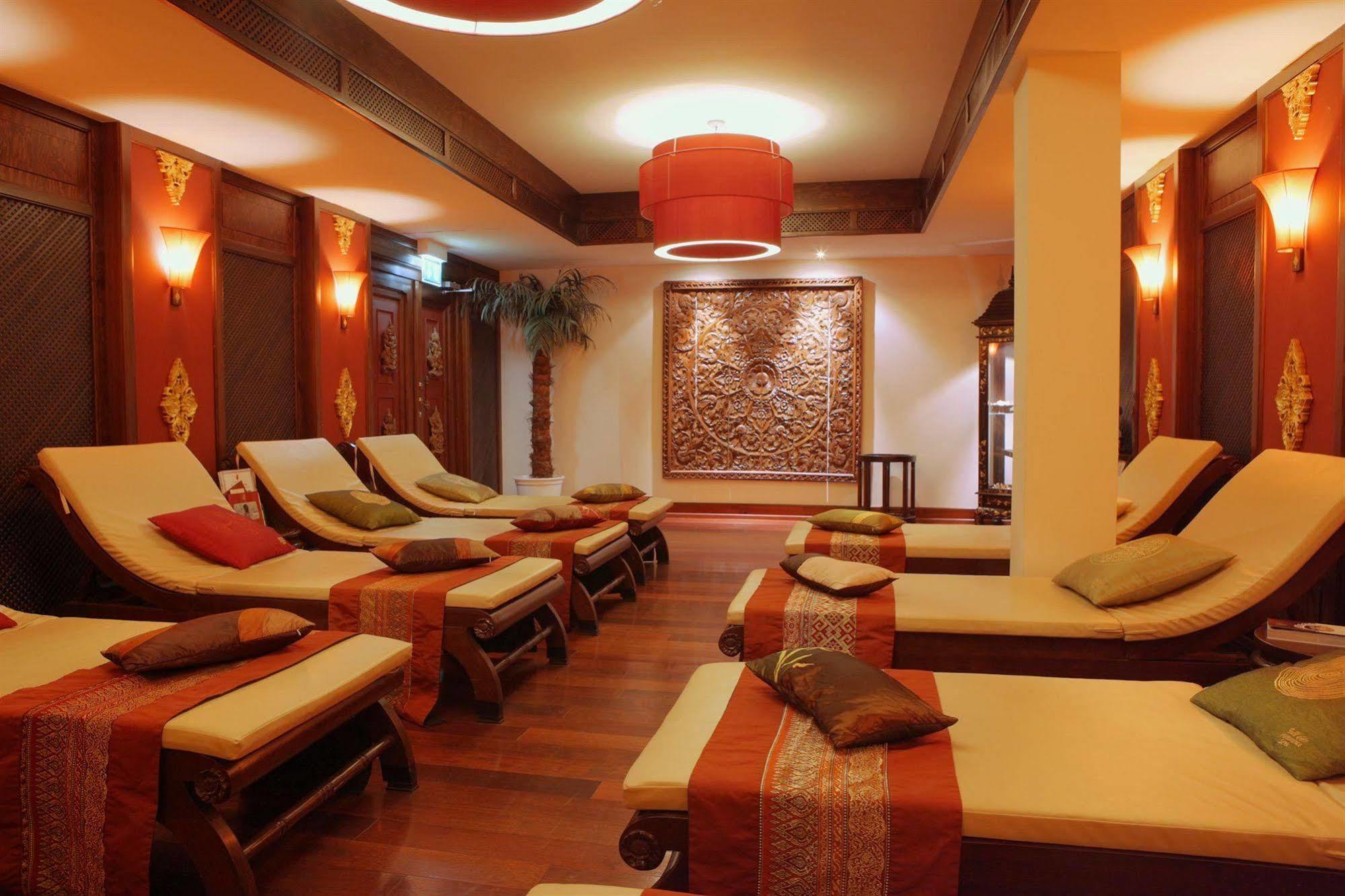 Seetelhotel Ahlbecker Hof Heringsdorf  Bagian luar foto A relaxation room at a spa